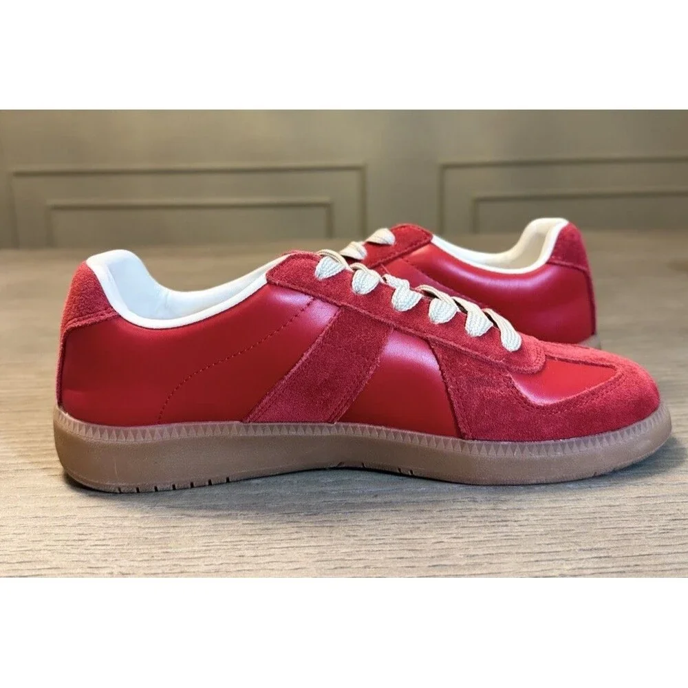 Steve Madden Men’s Dixon Leather and Suede Low Top Gum Sole Sneakers. Size 8